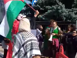 Borgo San Dalmazzo – Protesta fuori dallo stadio durante i Mondiali di Mondioring