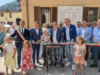 Cartignano - Inaugurata la nuova piazza Paschero: il cuore del paese rinasce